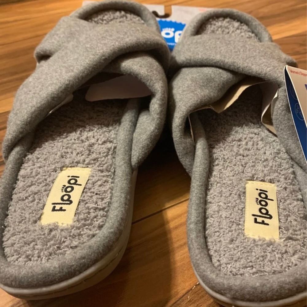 Floopi Slipper’s - Picture 3 of 4